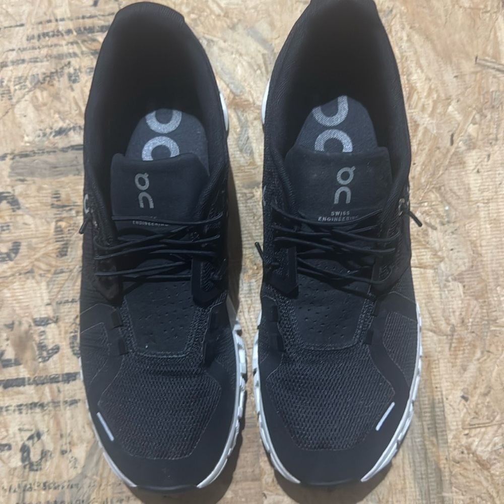 On Running Women’s Black Athletic Shoes